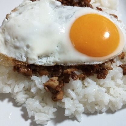 ゆで卵ではなく目玉焼きで作りましたがとっても美味しかったです!